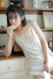 开叉开襟乳液飙升